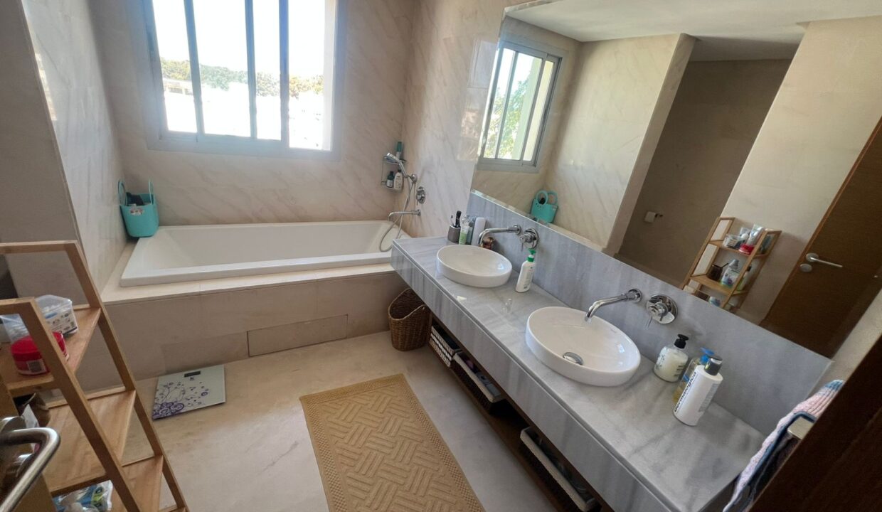 Appartement à Louer Neuf avec Terrasse – Haut Agdal